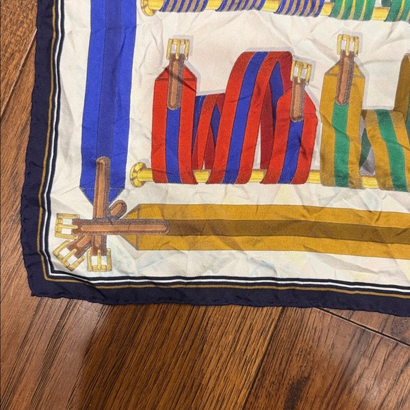 Hermes small silk handkerchief scarf - Picture 9 of 10